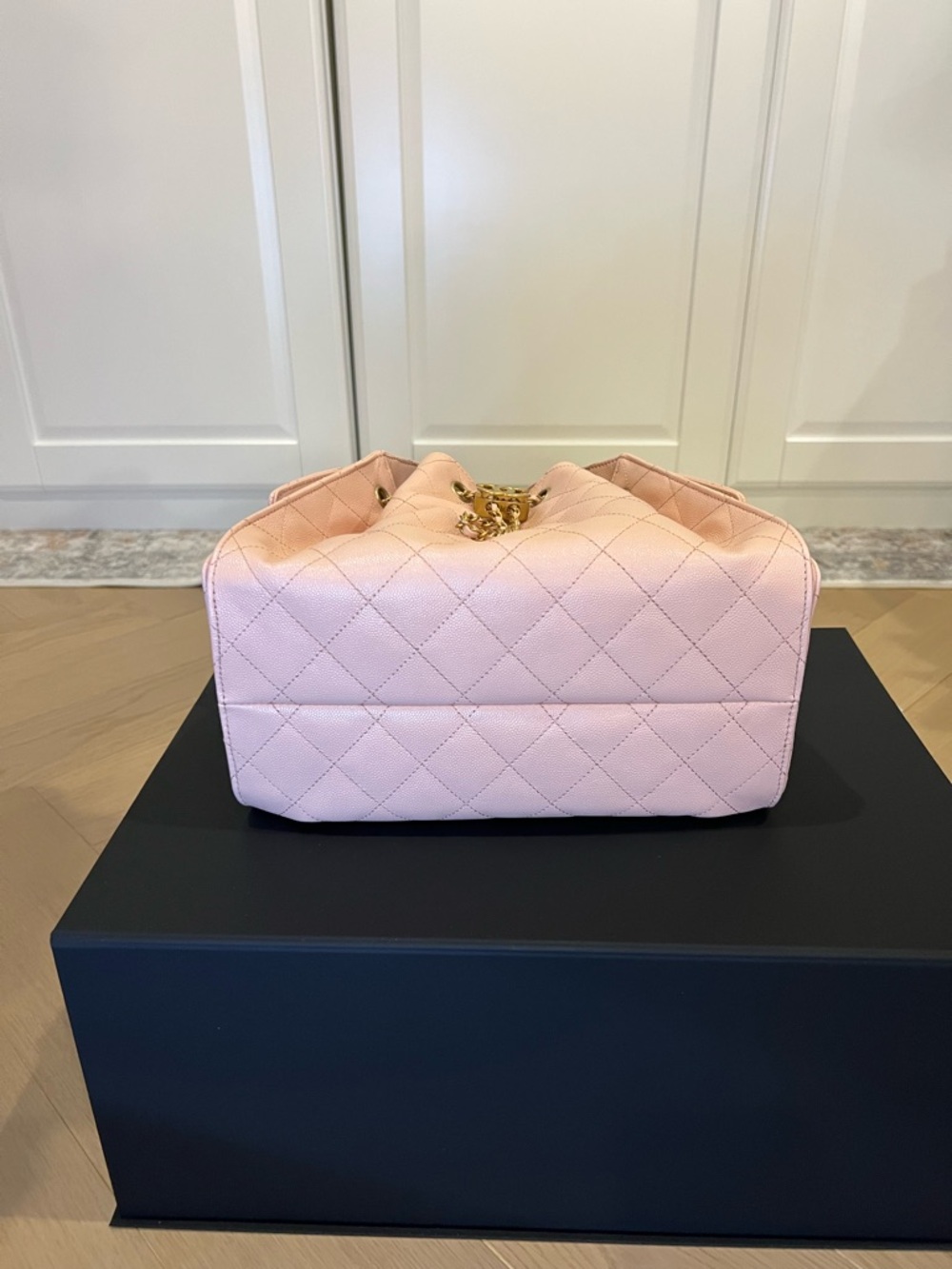 Chanel 25 Small Light Pink, Quilted Caviar with Gold Hardware - Picture 5 of 12